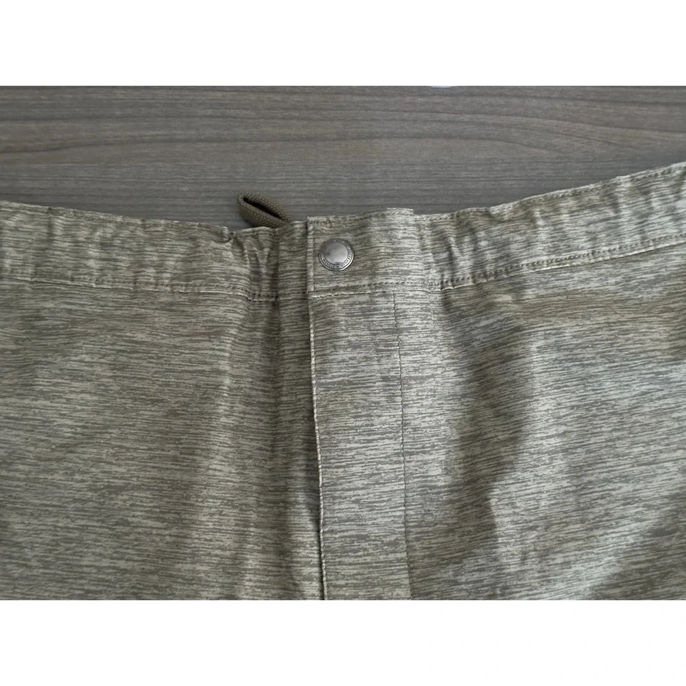 Lands End Men Unlined Hybrid Swim Shorts Green XXL 44‎ 46 Water Repellent Fabric